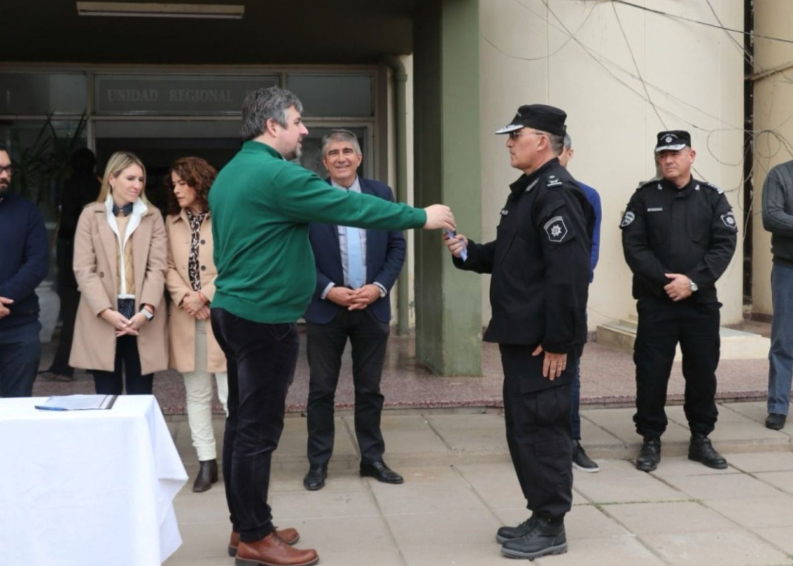 Provincia entregó patrulleros y equipamiento policial en Vera